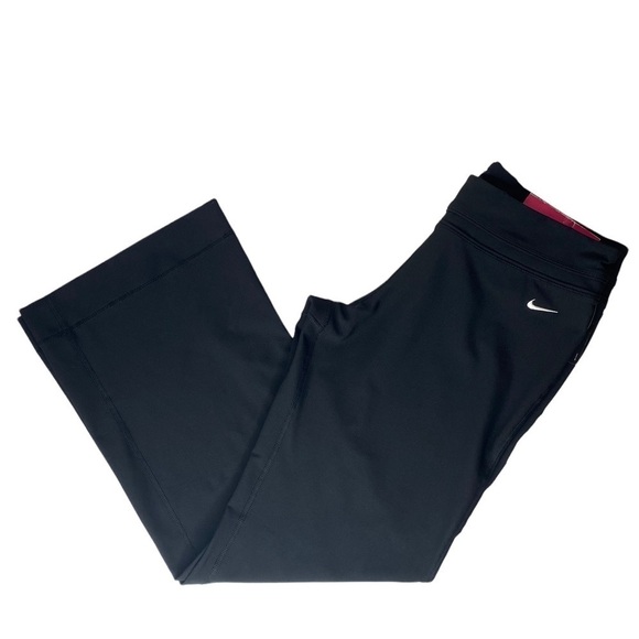 NWT Nike Flare Pants. Size Large Short - Picture 9 of 10